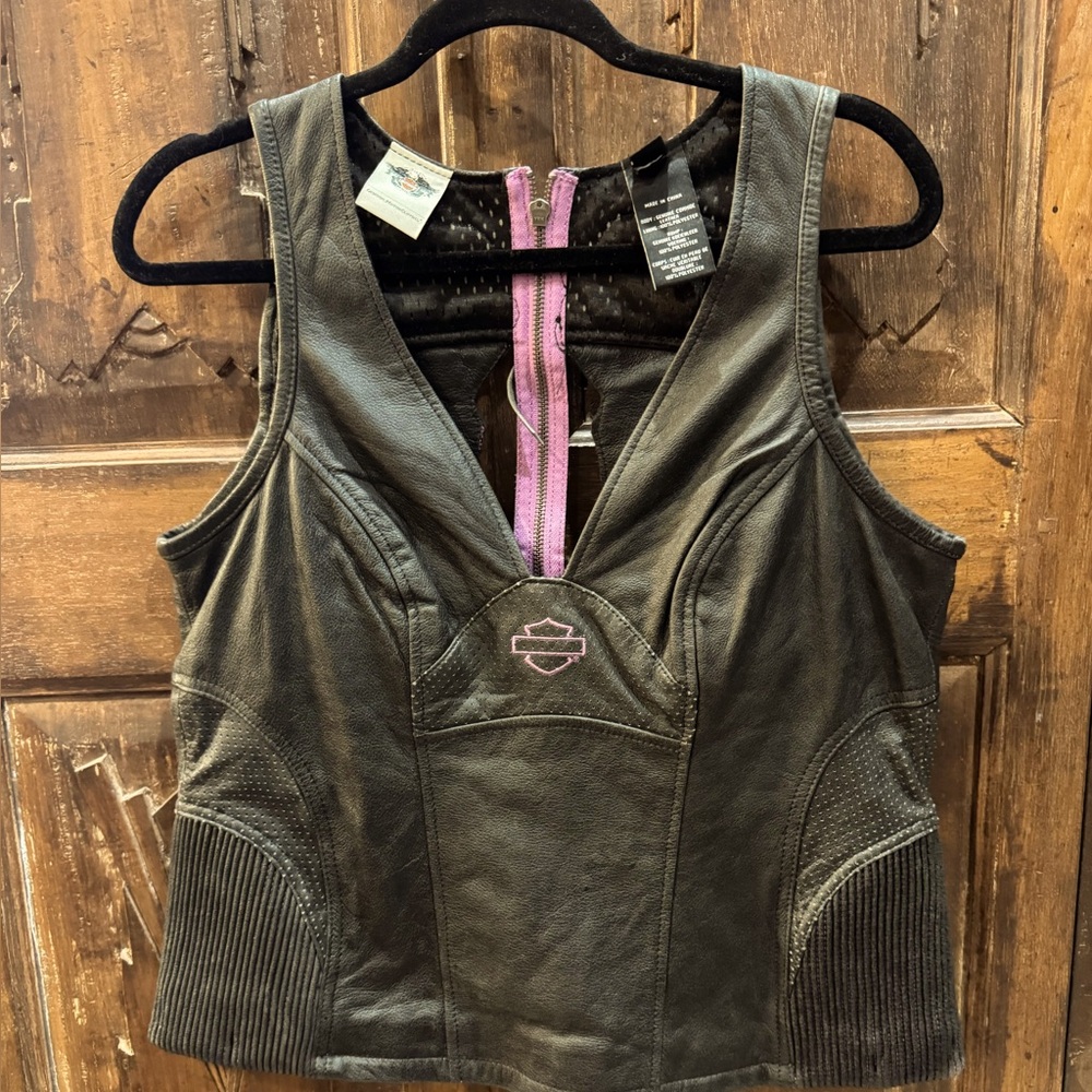 💝Women’s Harley Davidson vest. Worn once in excellent new condition. 🌸
